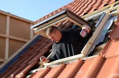 Pose de fenêtres de toit Velux à Escots
